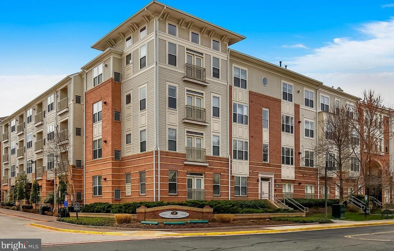 2765 Centerboro Dr #155, Vienna, VA 22181
