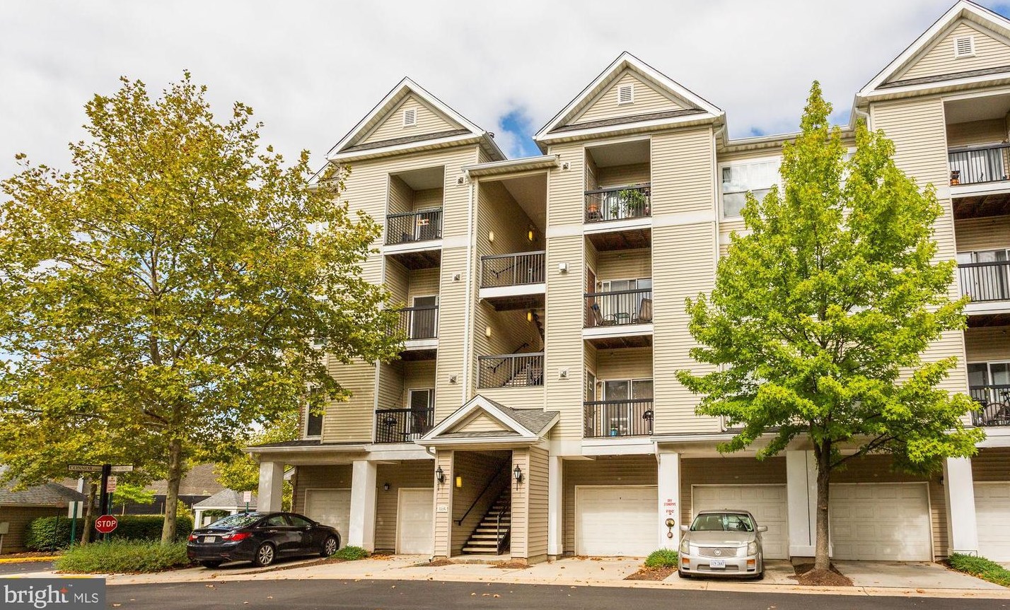 5105 Travis Edward Way, Centreville, VA 20120