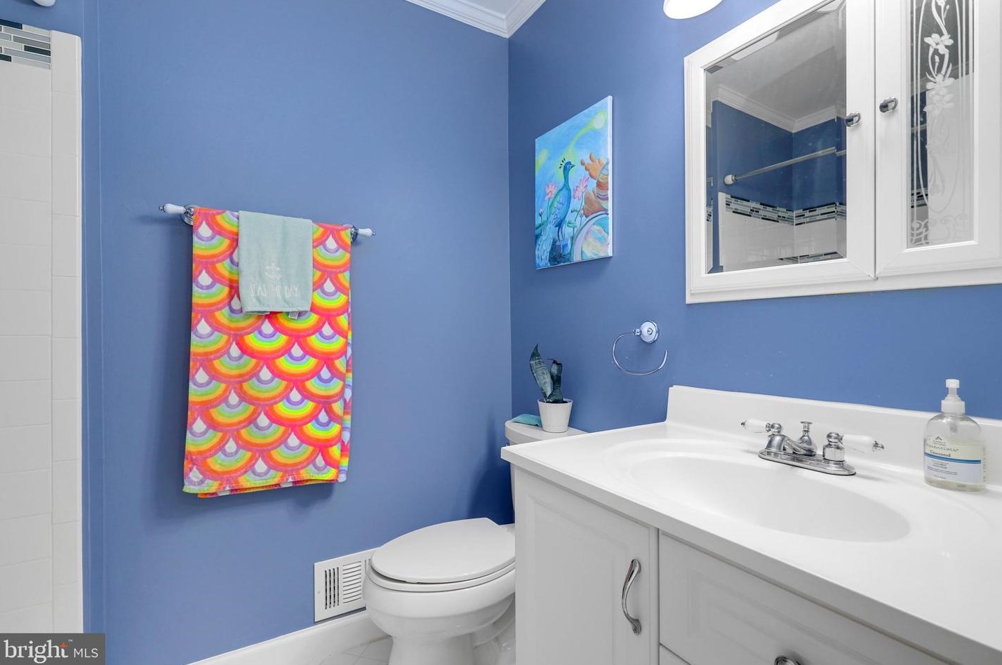 9607 Masterworks Dr, Vienna VA  22181-6104 exterior