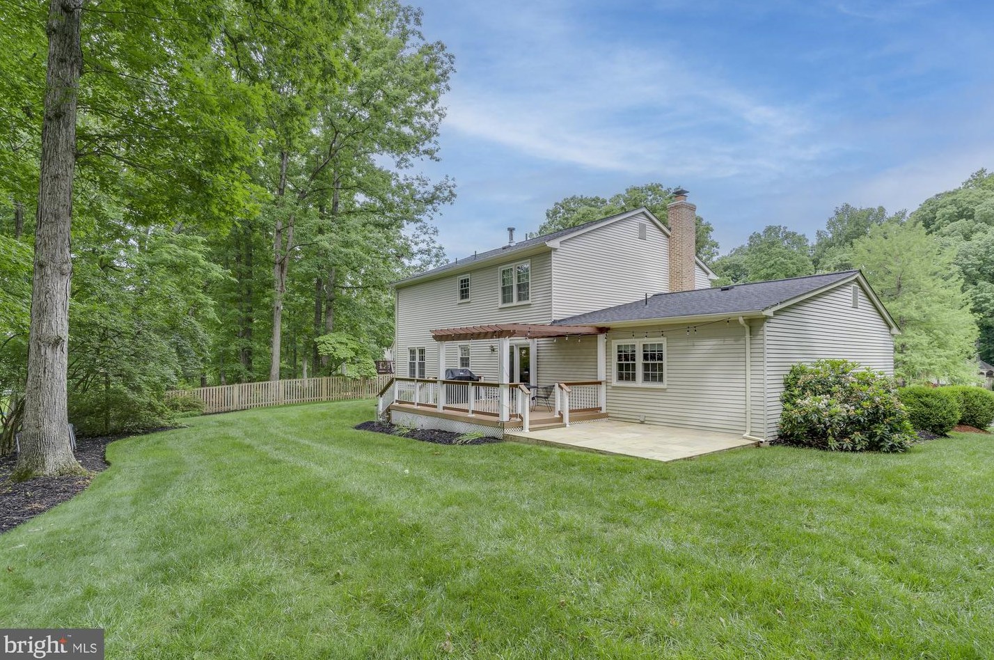 9903 Oak Branch Dr, Vienna, VA 22181-5333