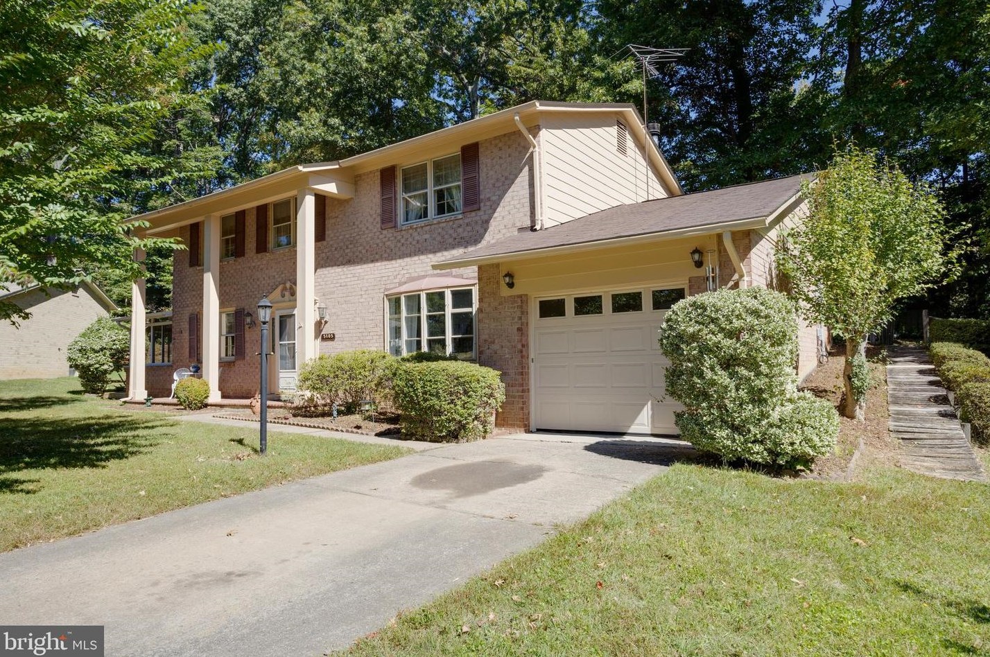 5105 Spring Rock Ct, Fairfax, VA 22032-2643
