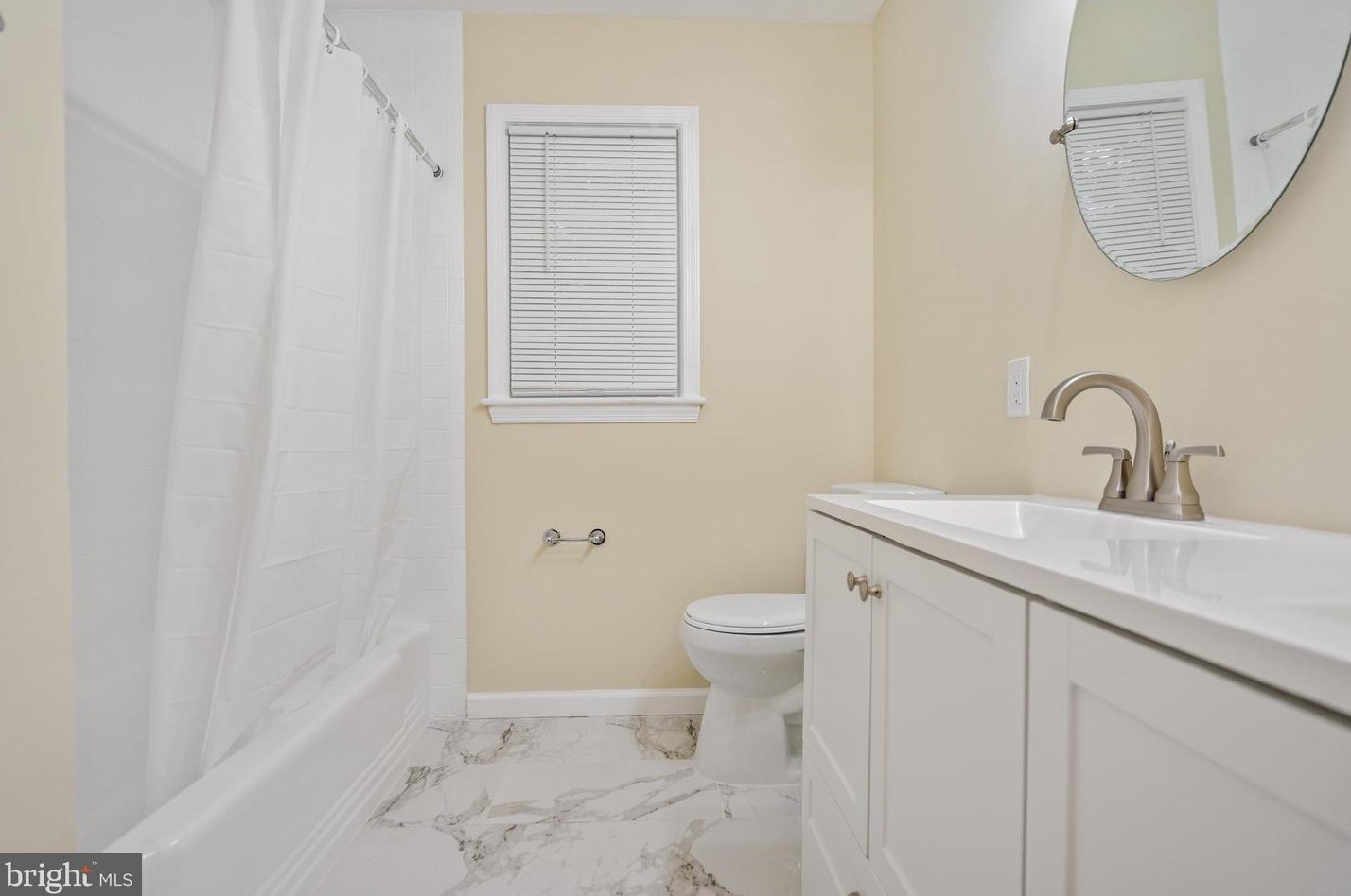 405 Wolftrap Rd, Vienna VA  22180-4941 exterior