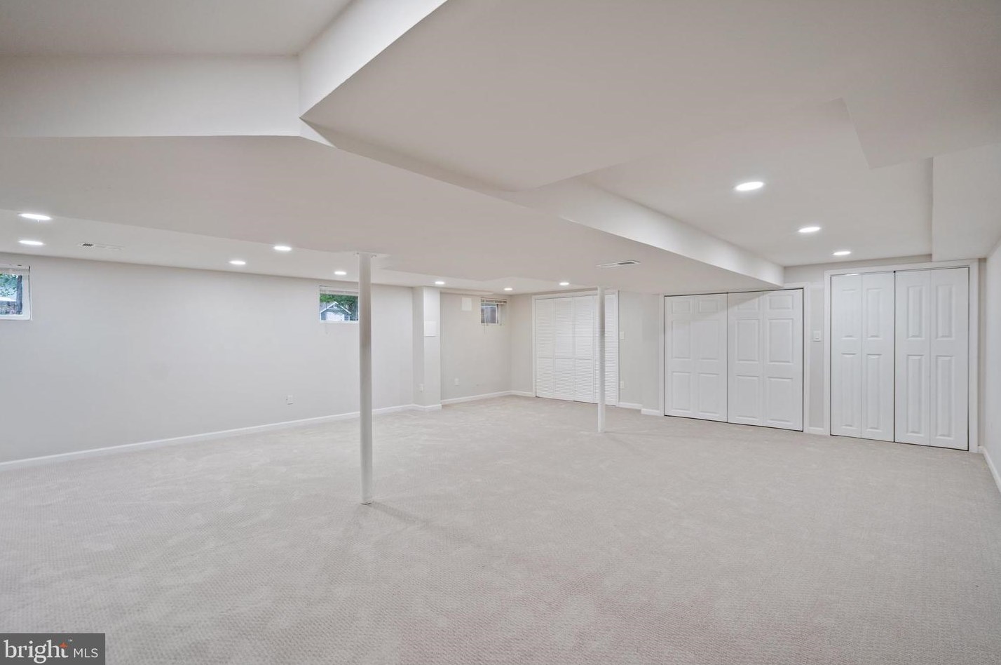 405 Wolftrap Rd, Vienna VA  22180-4941 exterior