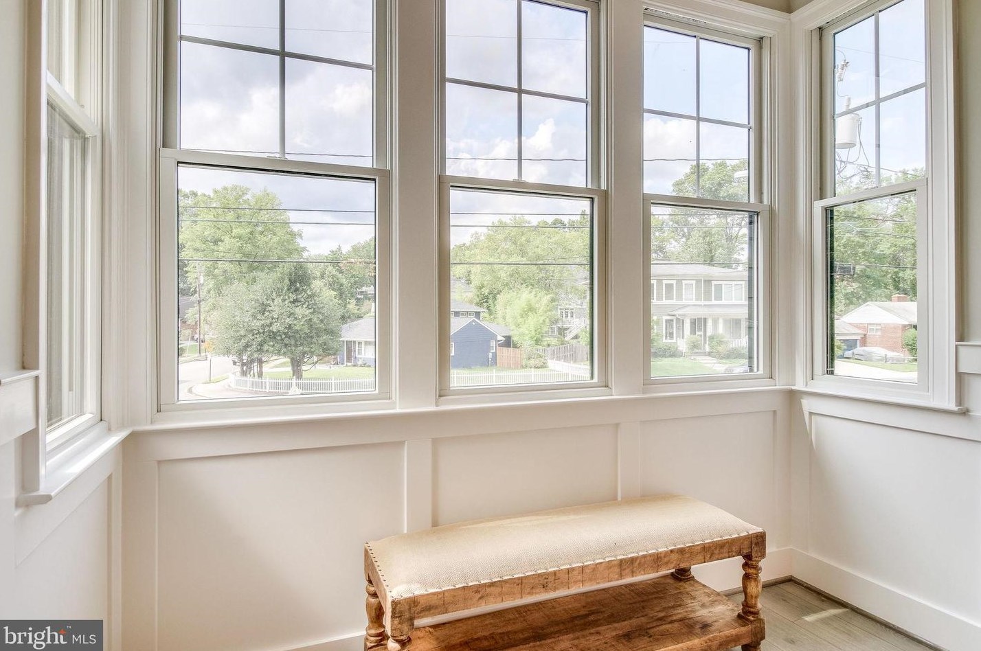 904 Ware St, Vienna VA  22180-6423 exterior