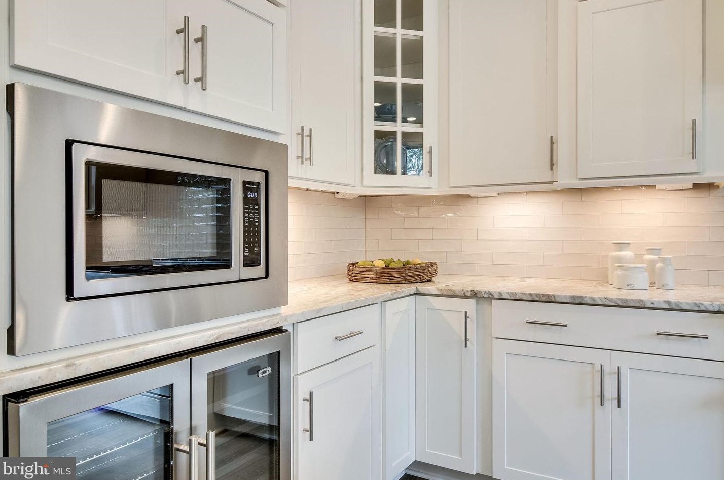 904 Ware St, Vienna VA  22180-6423 exterior