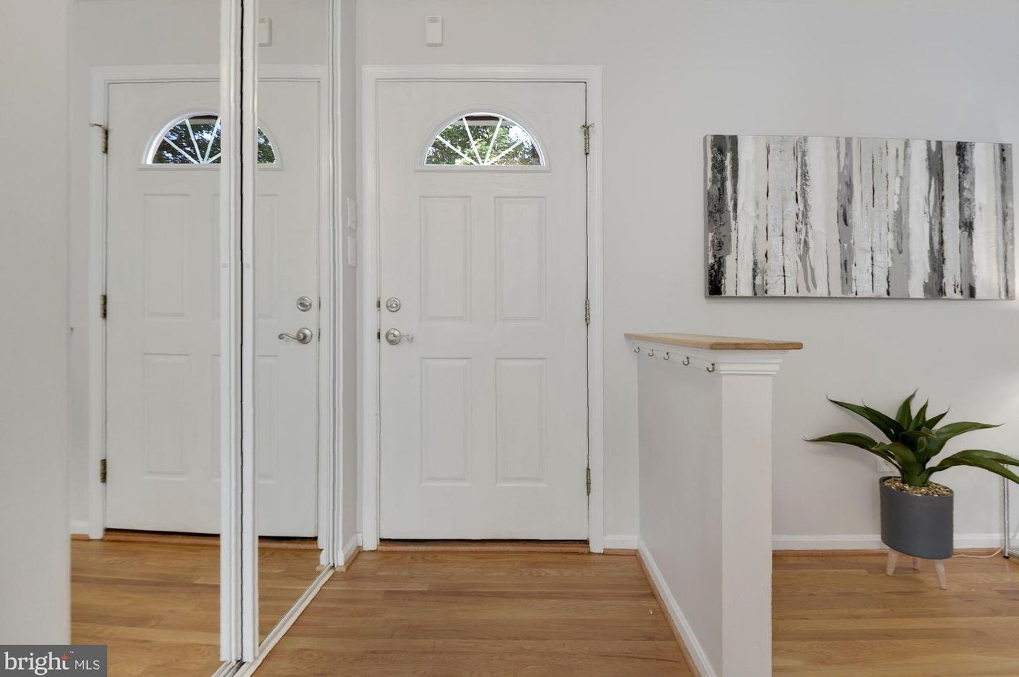 9803 Ward Ct, Fairfax, VA 22032-3933
