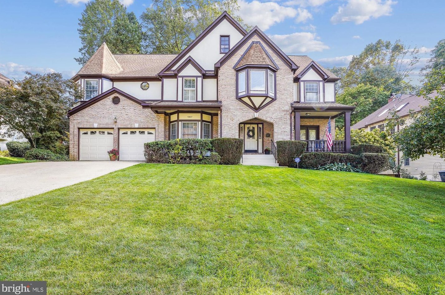 12607 Lake Normandy Ln, Fairfax, VA 22030-7261