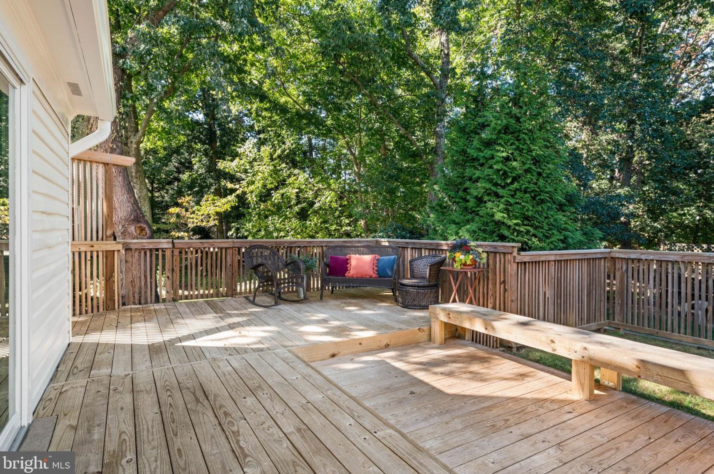 8217 Labbe Ln, Vienna, VA 22182-5244