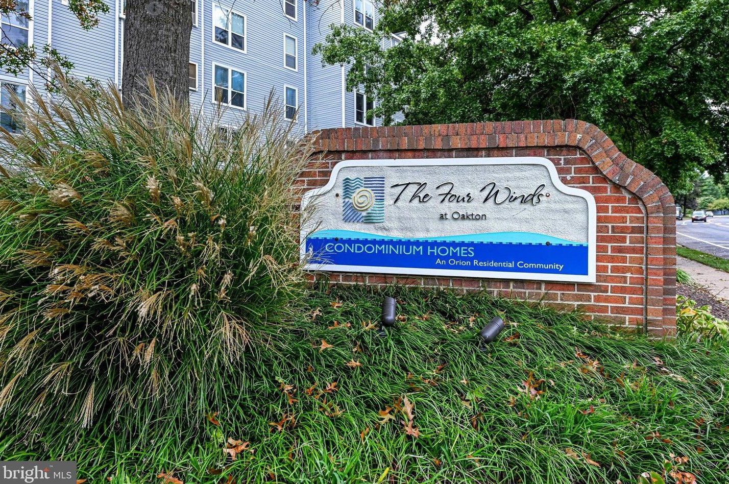 10248 Appalachian Cir, Vienna VA  22124-2856 exterior