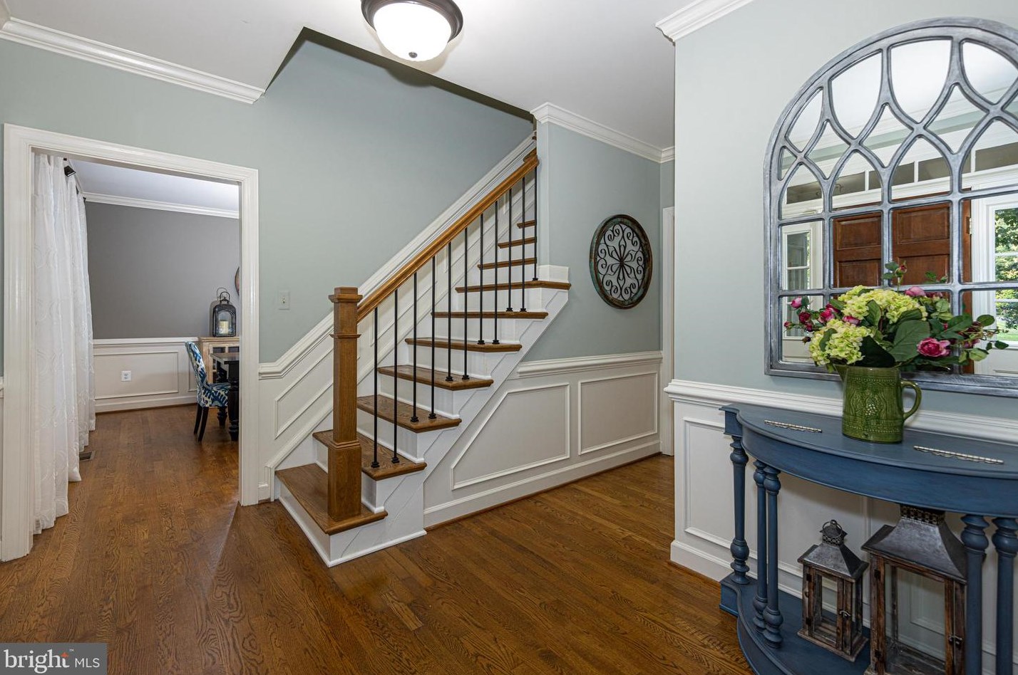 7834 Valley Dr, Fairfax, VA 22039-2970