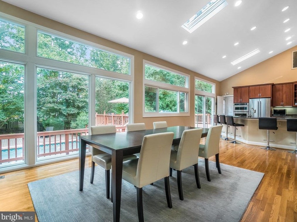 1408 Wolftrap Run Rd, Vienna, VA 22182-1733