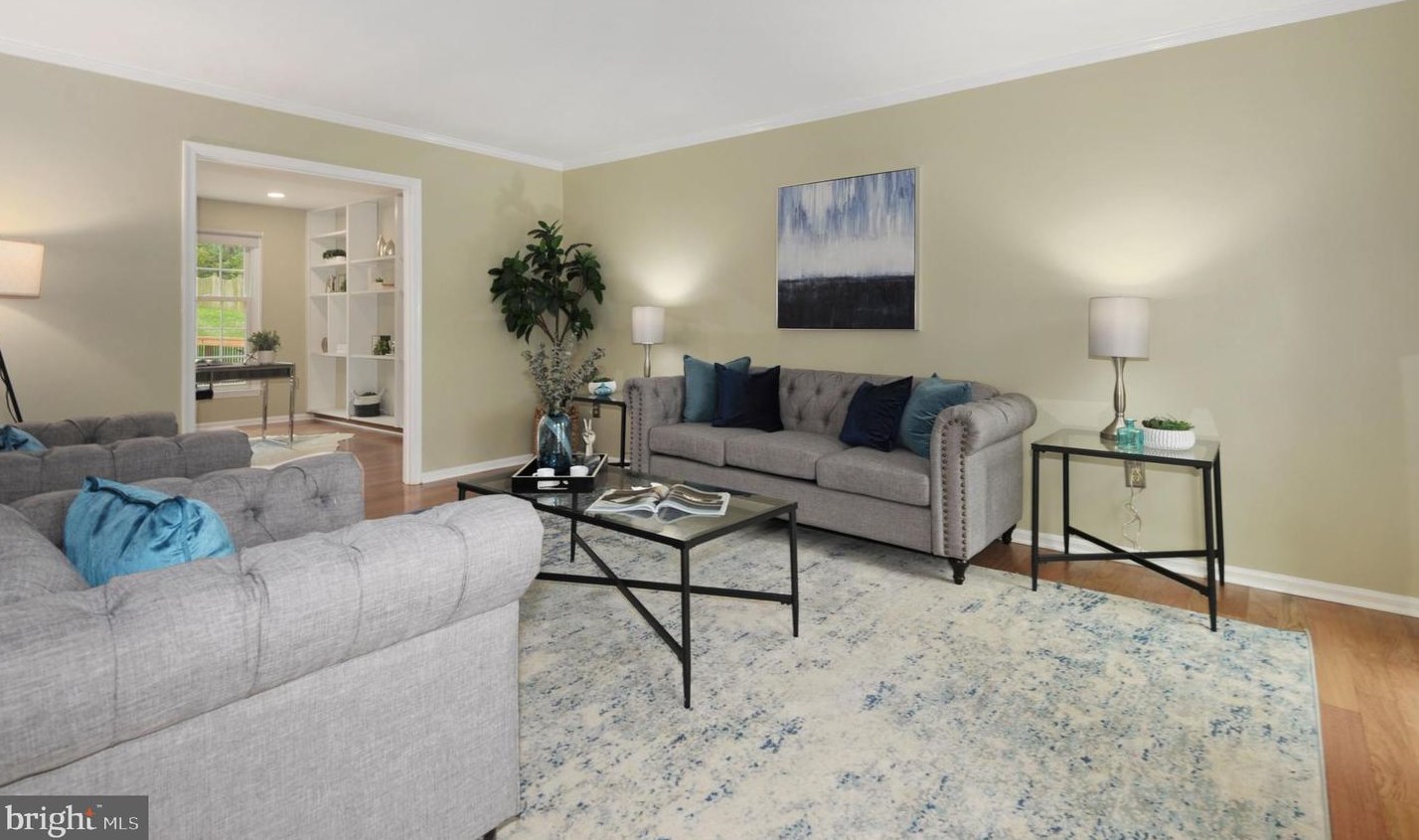 1653 Lozano Dr, Vienna VA exterior