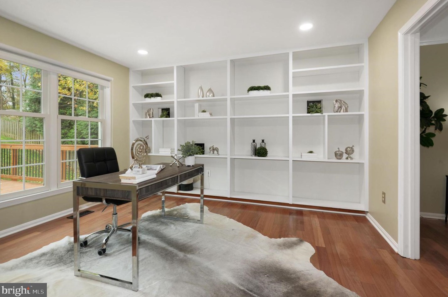 1653 Lozano Dr, Vienna VA exterior