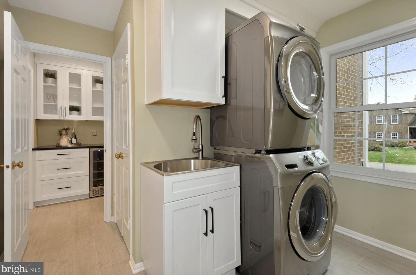 1653 Lozano Dr, Vienna VA exterior