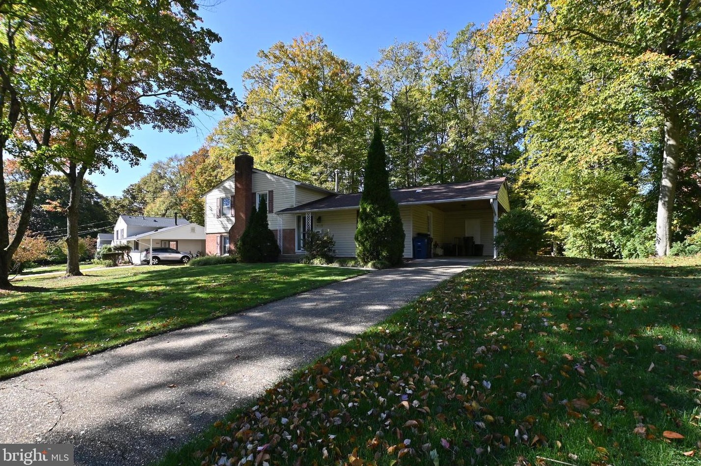 4728 Playfield St, Annandale, VA 22003
