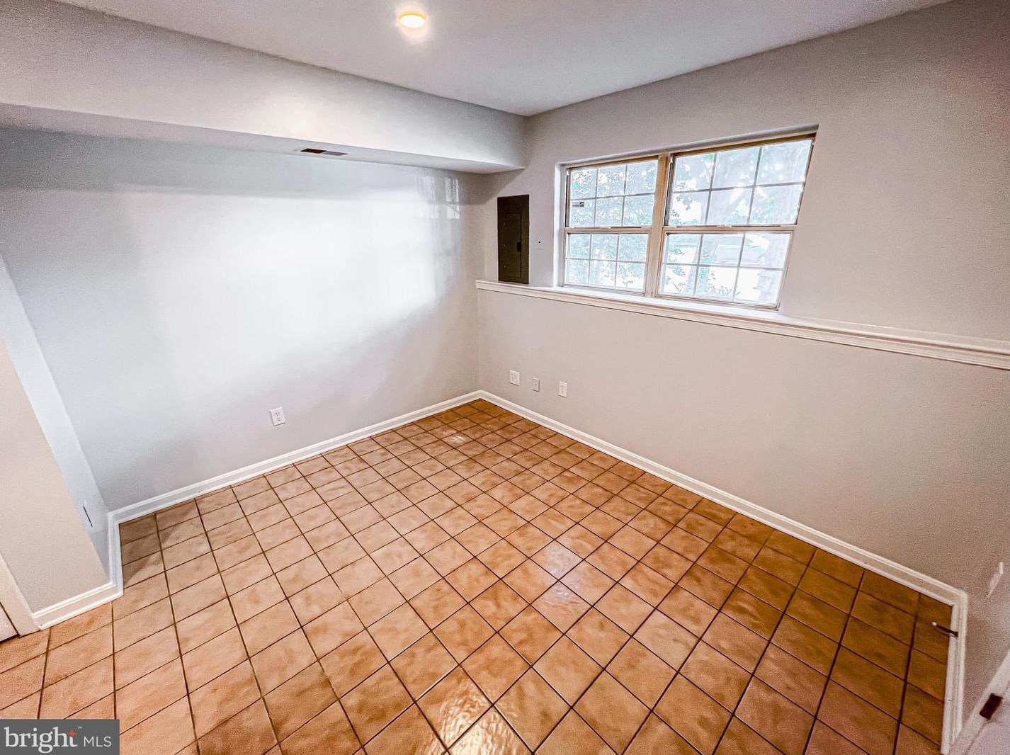 13998 New Braddock Rd, Centreville VA  20121-3440 exterior