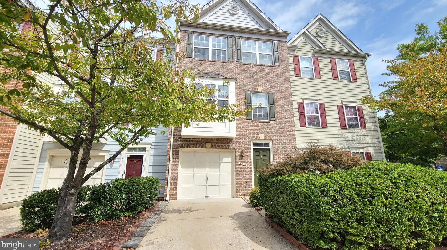 8212 Bates Rd, Lorton, VA 22079