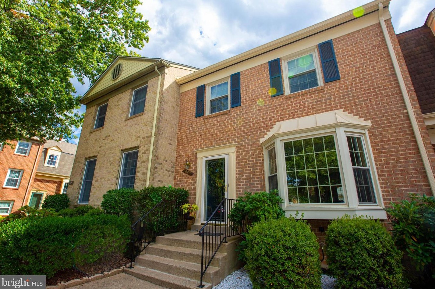 4699 Forestdale Dr, Fairfax, VA 22032-3510