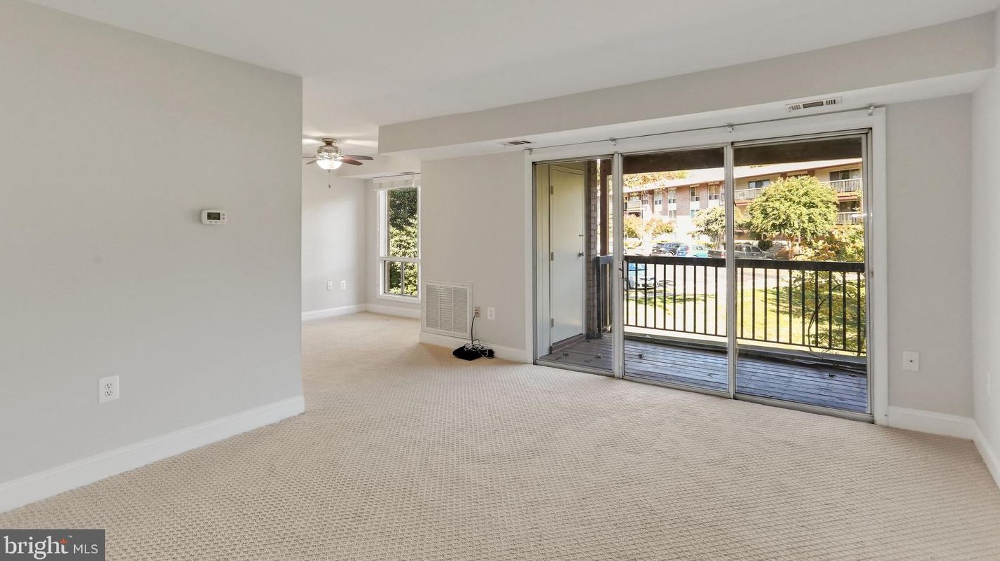 212 Park Terrace Ct Se Apt 74, Vienna, VA 22180