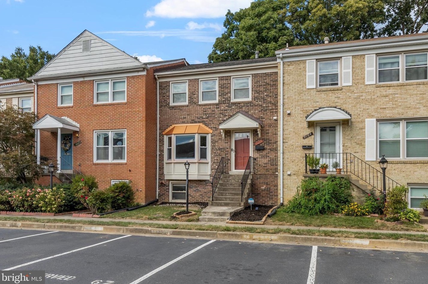 9106 Suede Ct, Fairfax, VA 22031