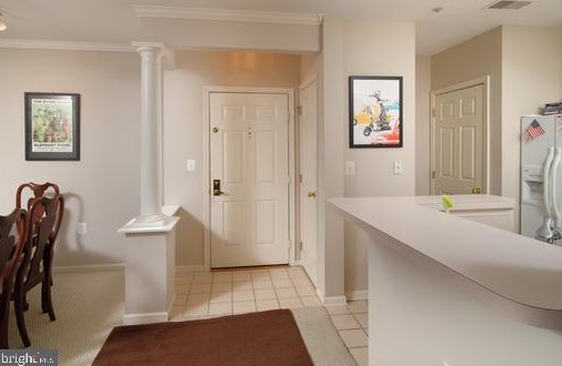 6990 Falls Reach Dr Apt 307, Falls Church, VA 22043