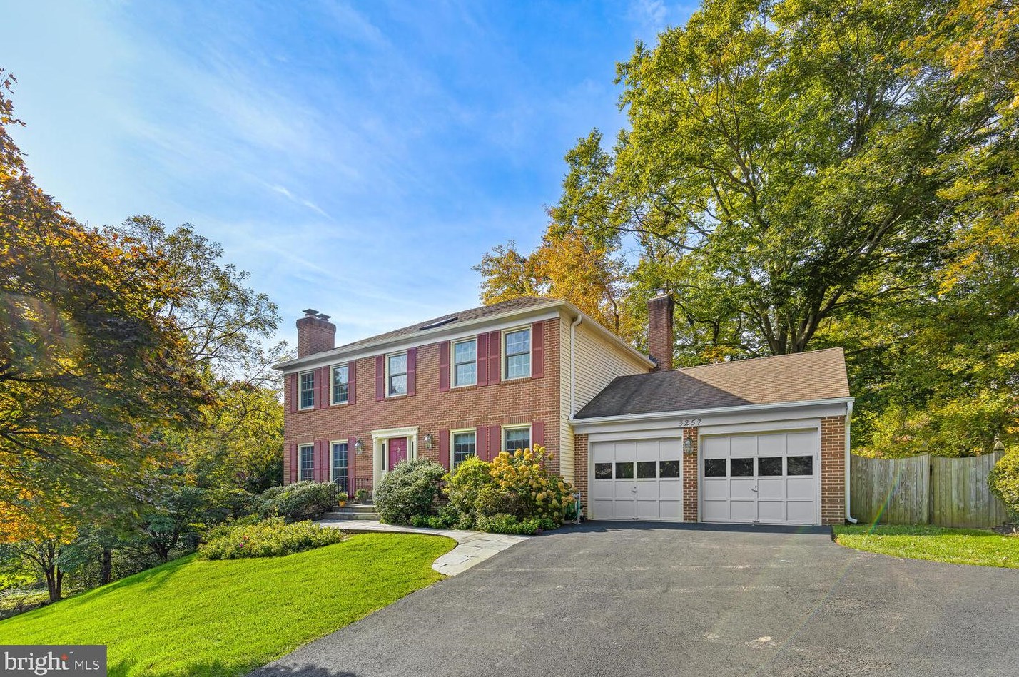 3257 Valley Ln, Falls Church, VA 22044