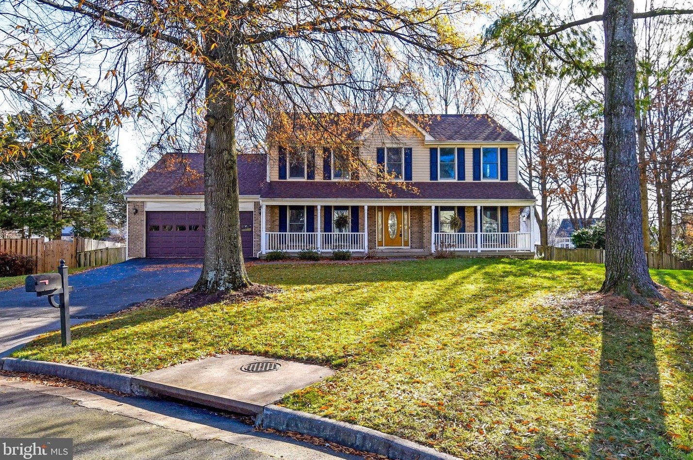 5421 Goldmoore Ct, Centreville, VA 20120-1658