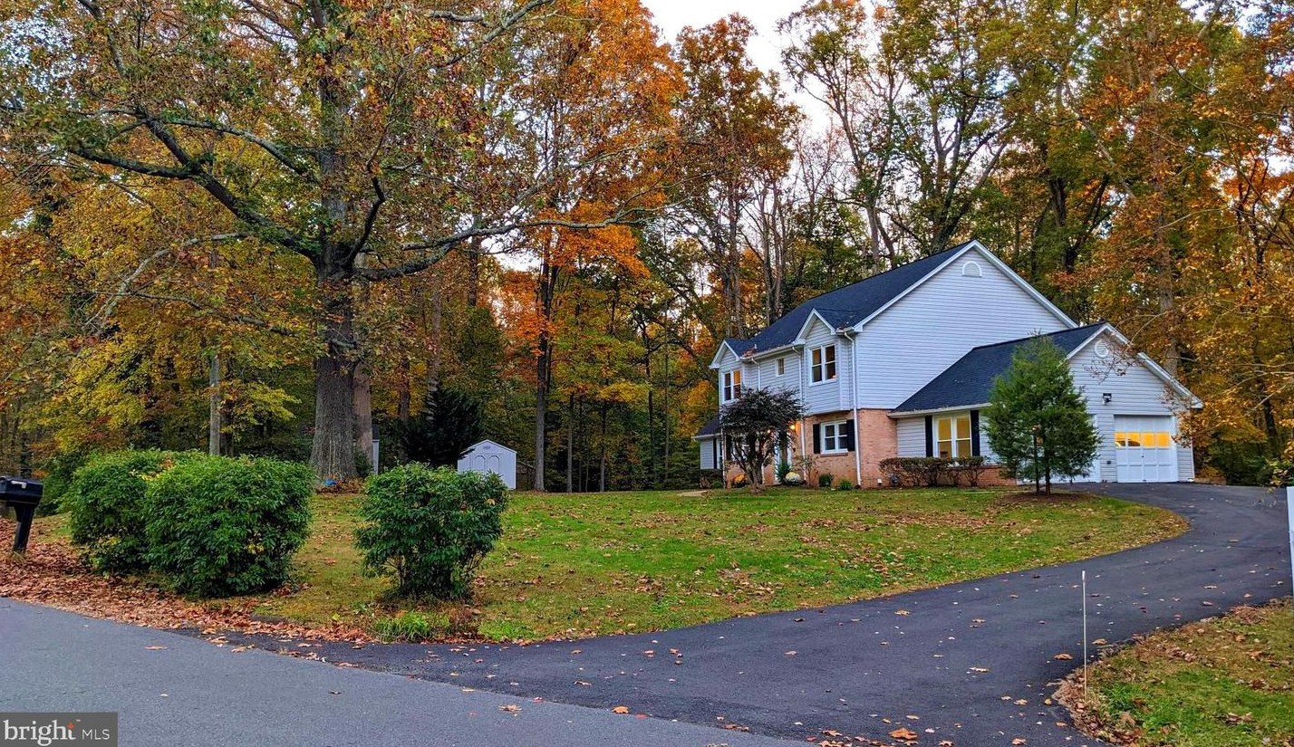 5922 One Penny Dr, Fairfax, VA 22039-1119