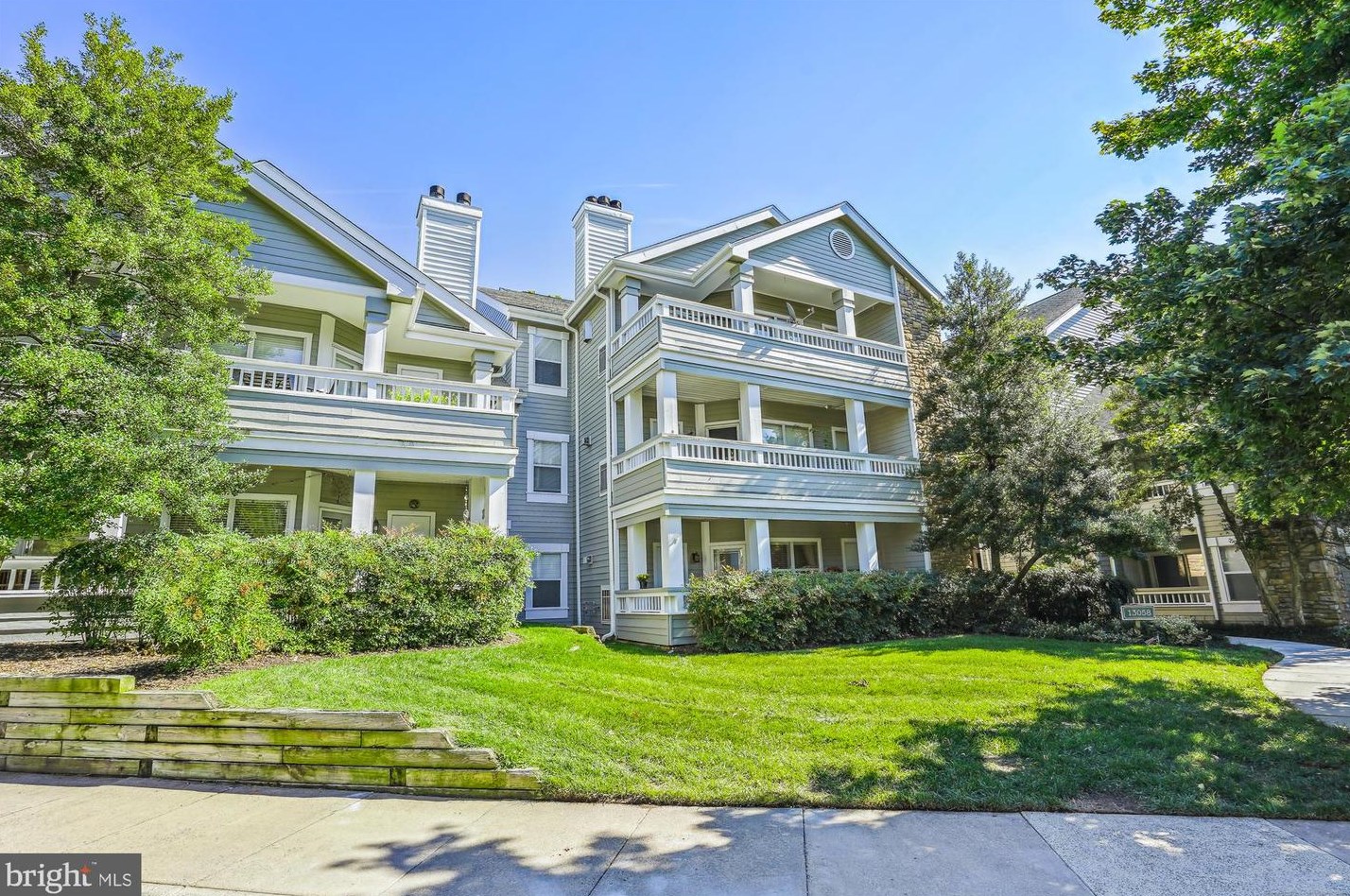 13058 Autumn Woods Way, Fairfax, VA 22033-5102