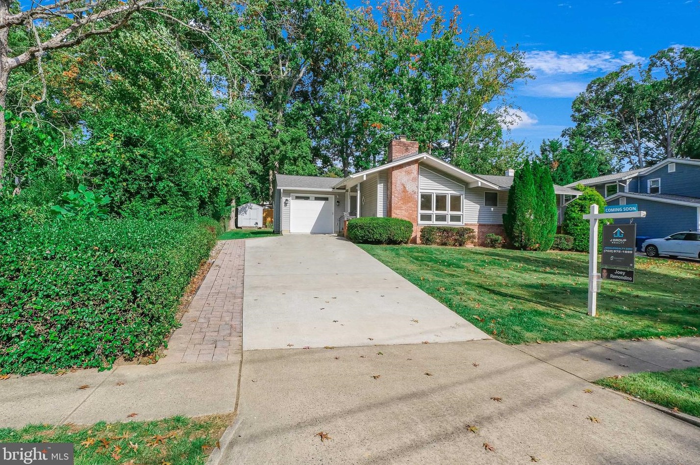 2623 Bowling Green Dr, Vienna, VA 22180-7029