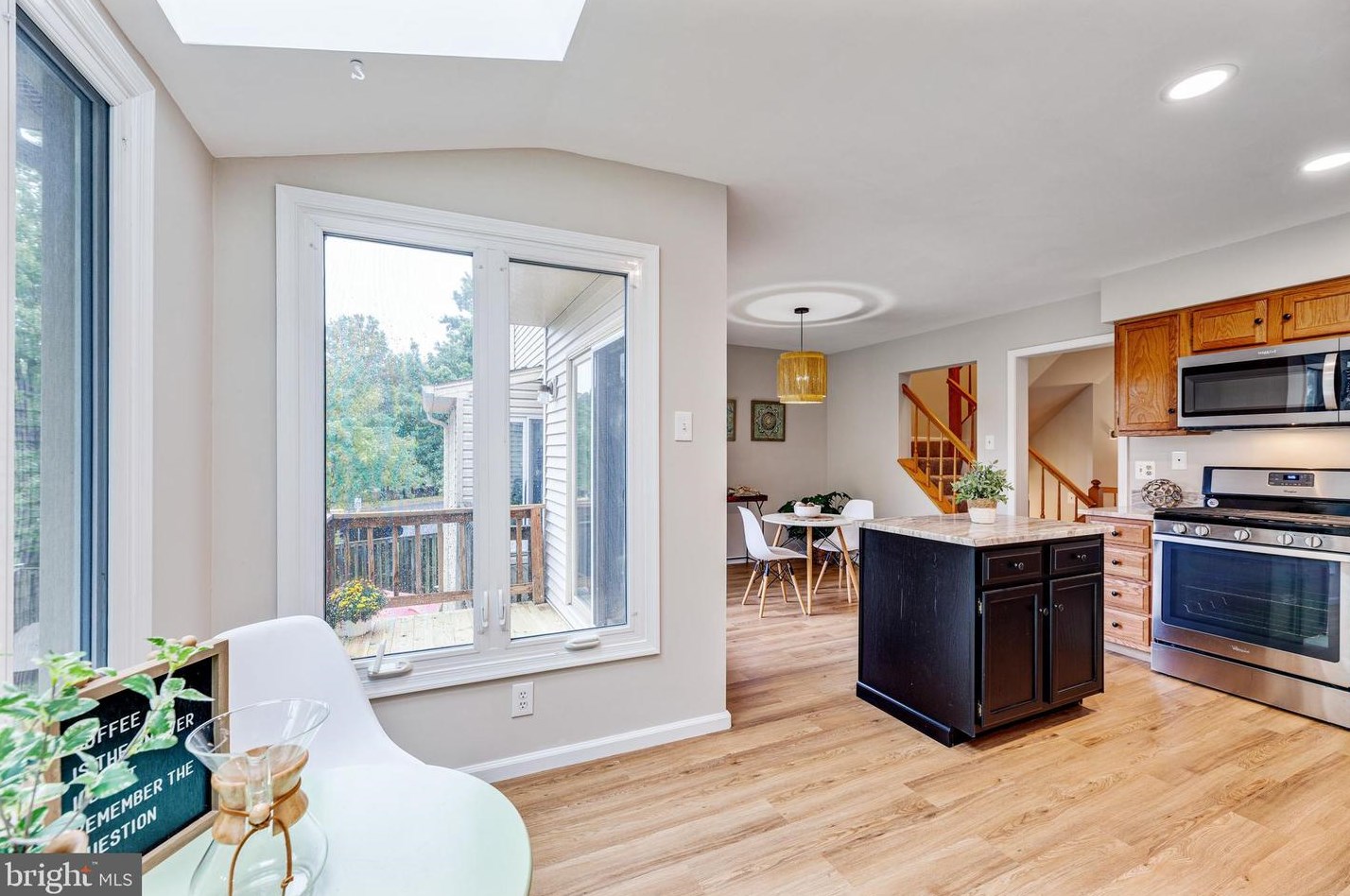 5823 Westwater Ct, Centreville VA  20121-3039 exterior