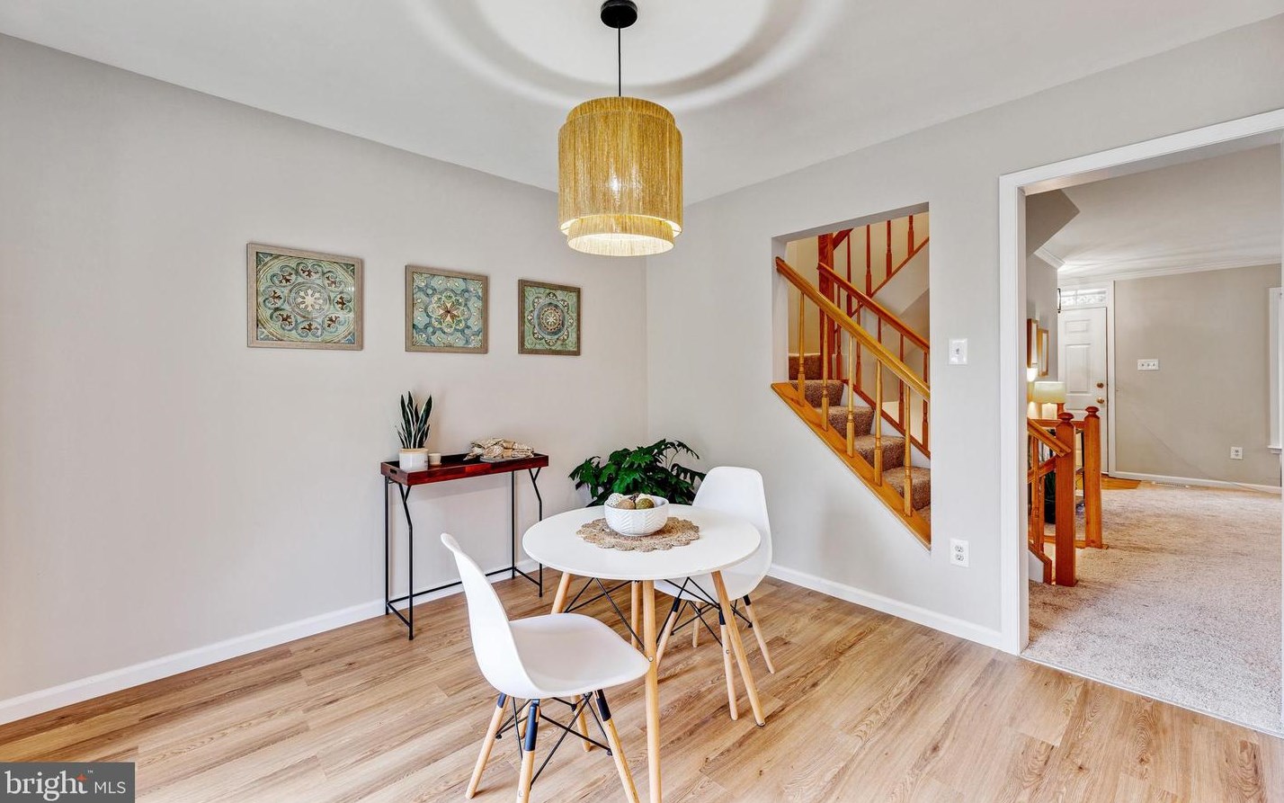 5823 Westwater Ct, Centreville VA  20121-3039 exterior