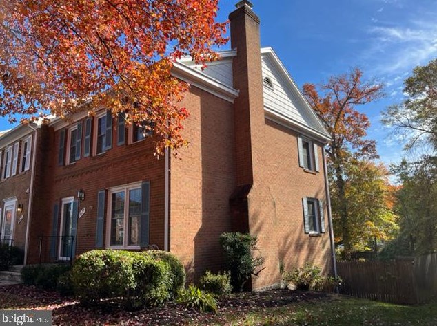 7029 Leestone St, Springfield, VA 22151