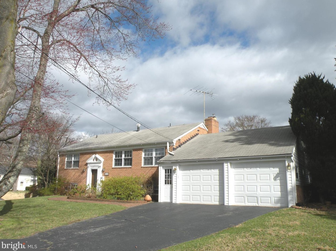 1719 Maxwell Ct, Mc Lean, VA 22101