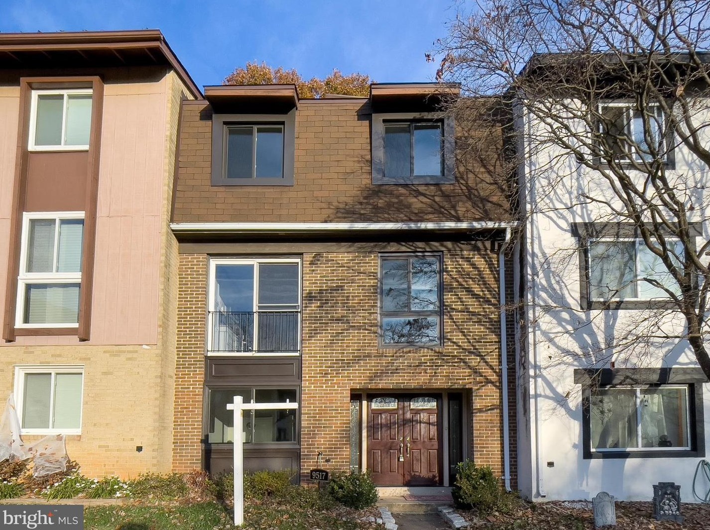 9517 Barcellona Ct, Fairfax, VA 22031-1102