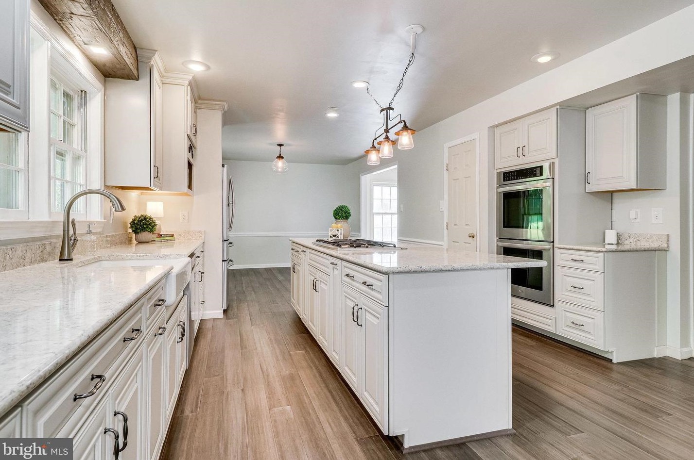 8312 Argent Cir, Fairfax VA 22039-3105 exterior