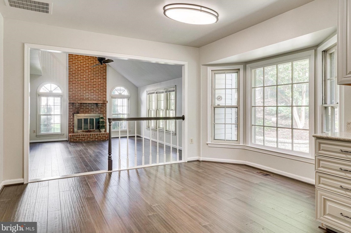 8312 Argent Cir, Fairfax VA 22039-3105 exterior