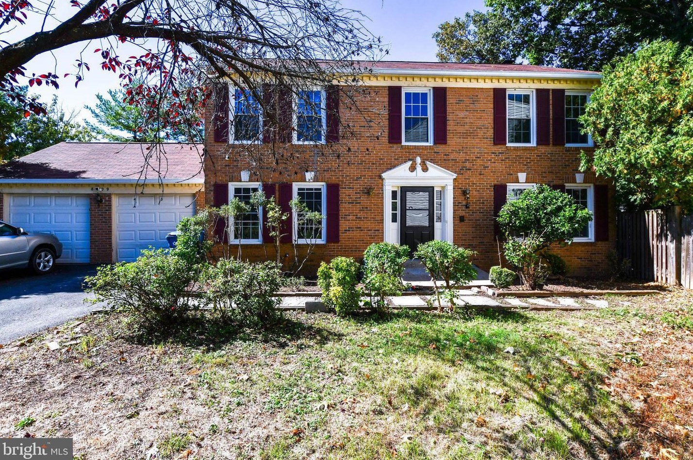 8009 Daffodil Ct, Springfield, VA 22152