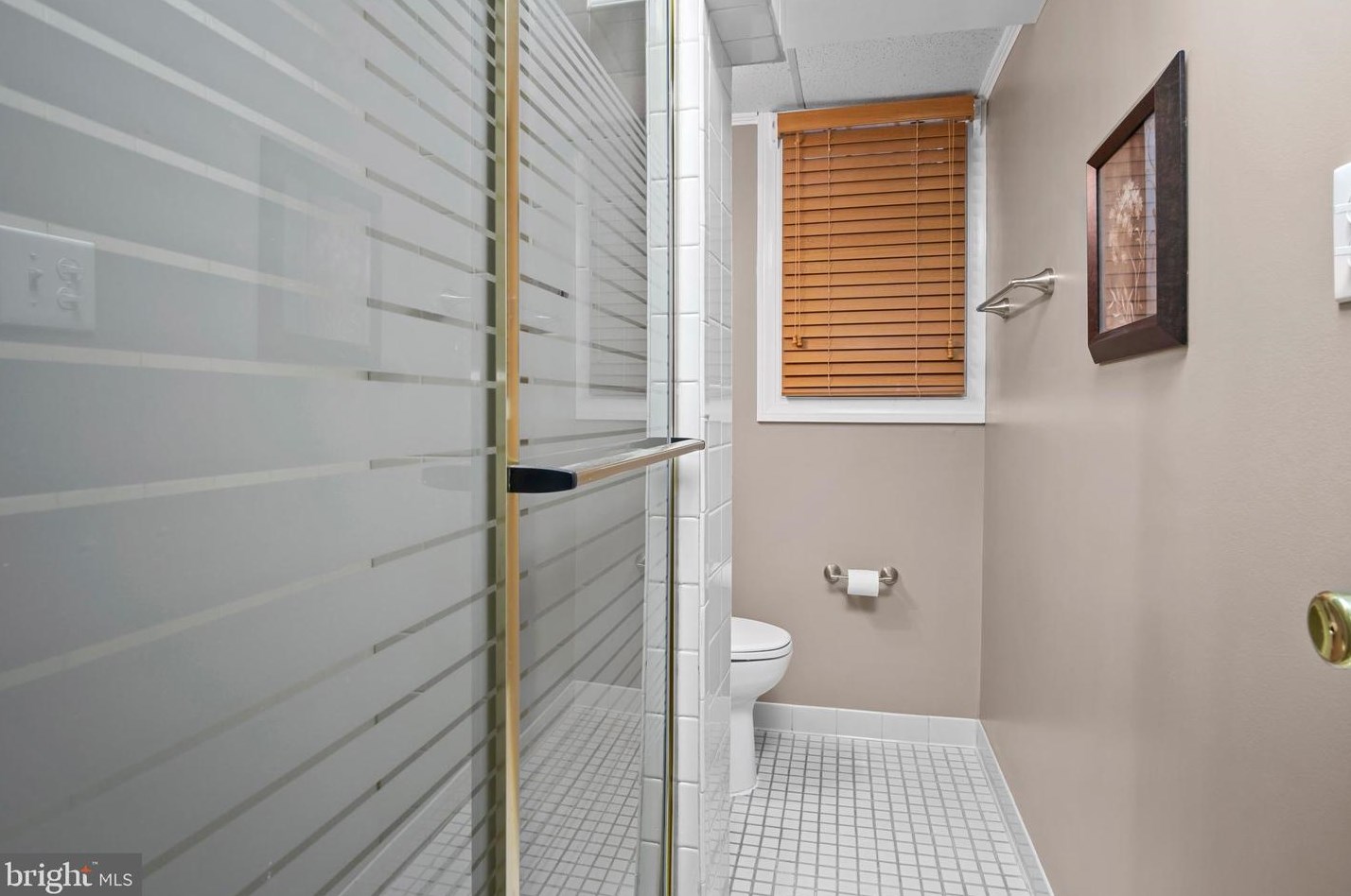 1857 Abbotsford Dr, Vienna VA  22182-3302 exterior