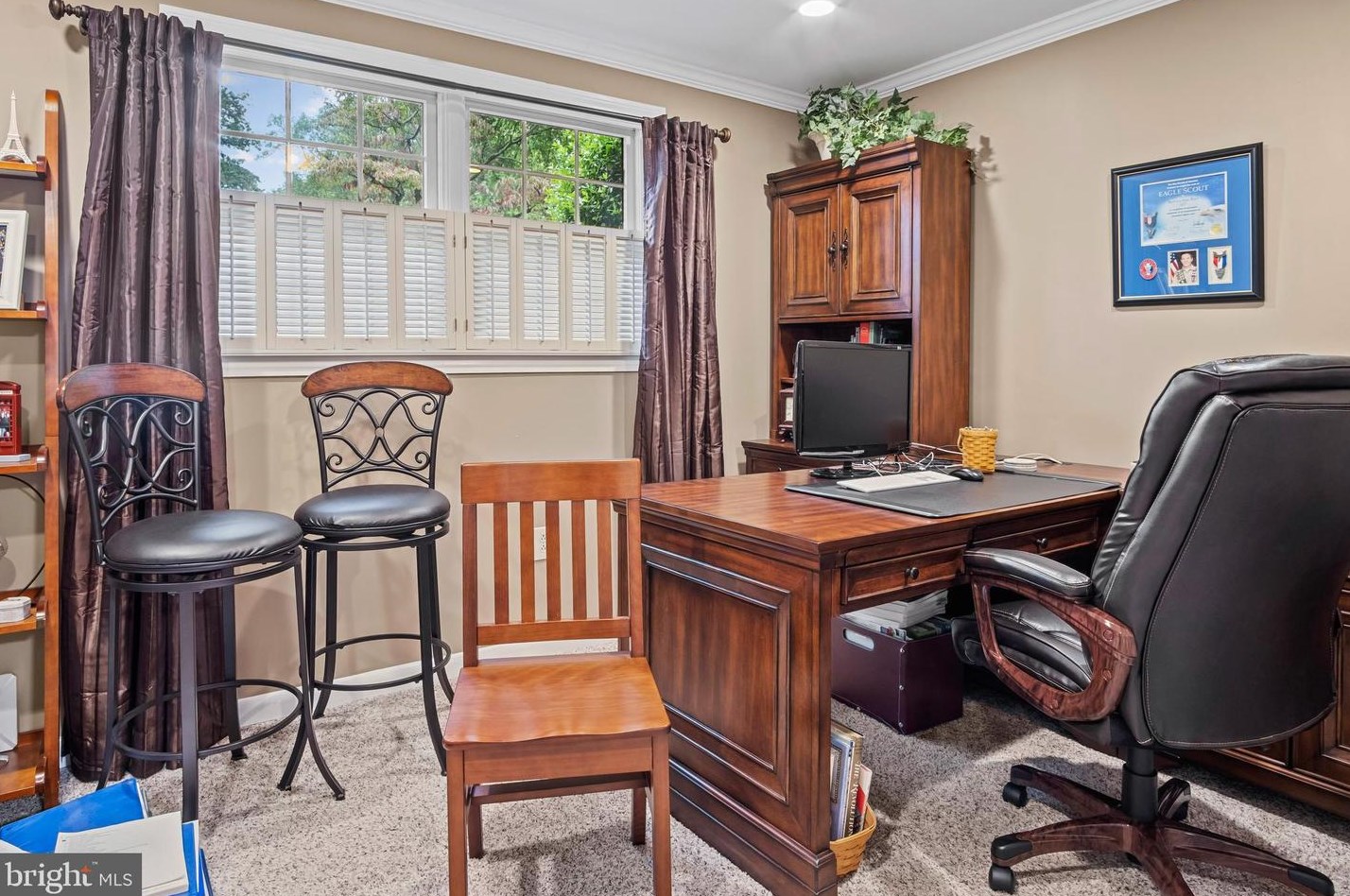 1857 Abbotsford Dr, Vienna VA  22182-3302 exterior
