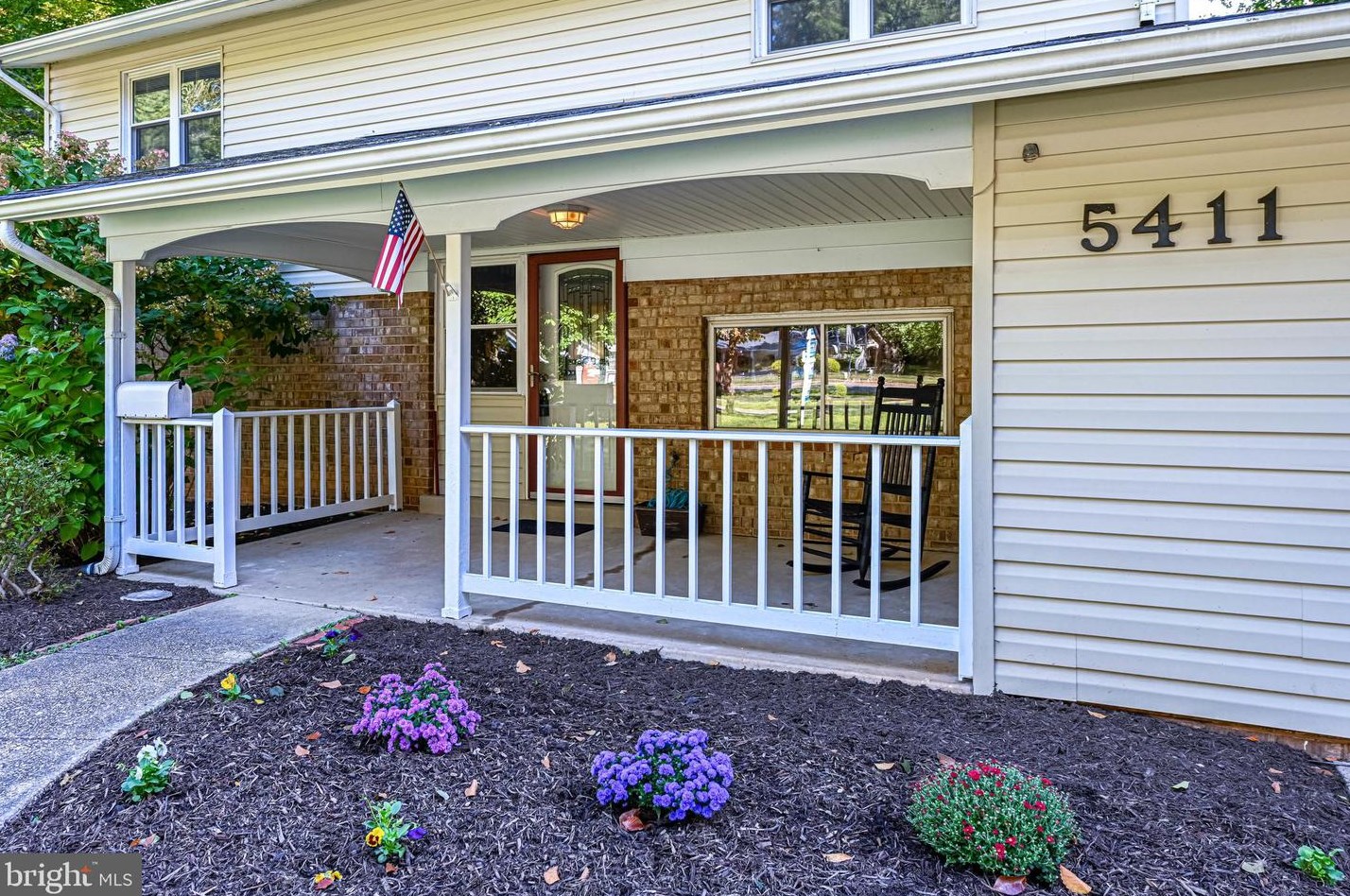 5411 Weymouth Dr, Springfield, VA 22151