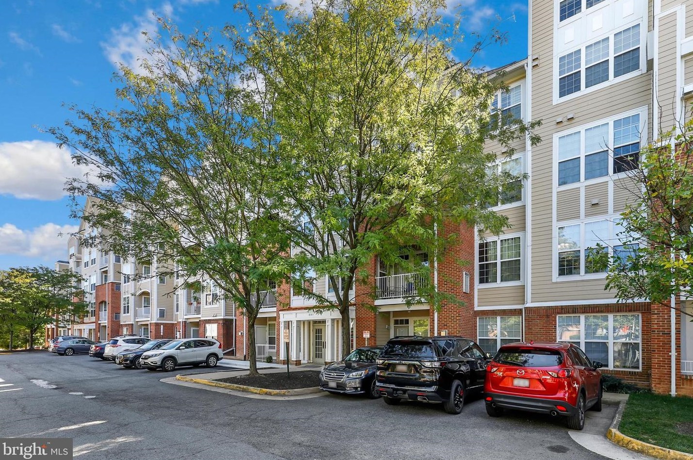 8183 Carnegie Hall Ct, Vienna, VA 22180-7356