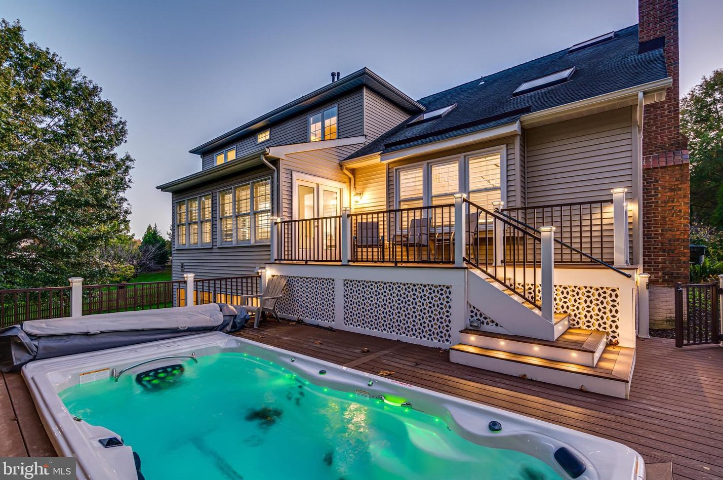 1286 Gatesmeadow Way, Herndon, VA 20194