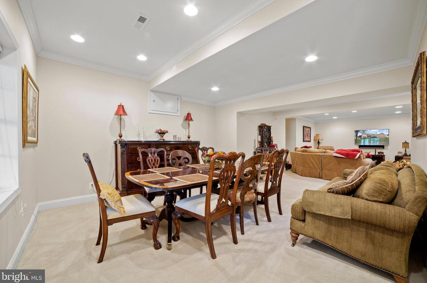 1292 Middleton Ct, Vienna VA  22182-1489 exterior