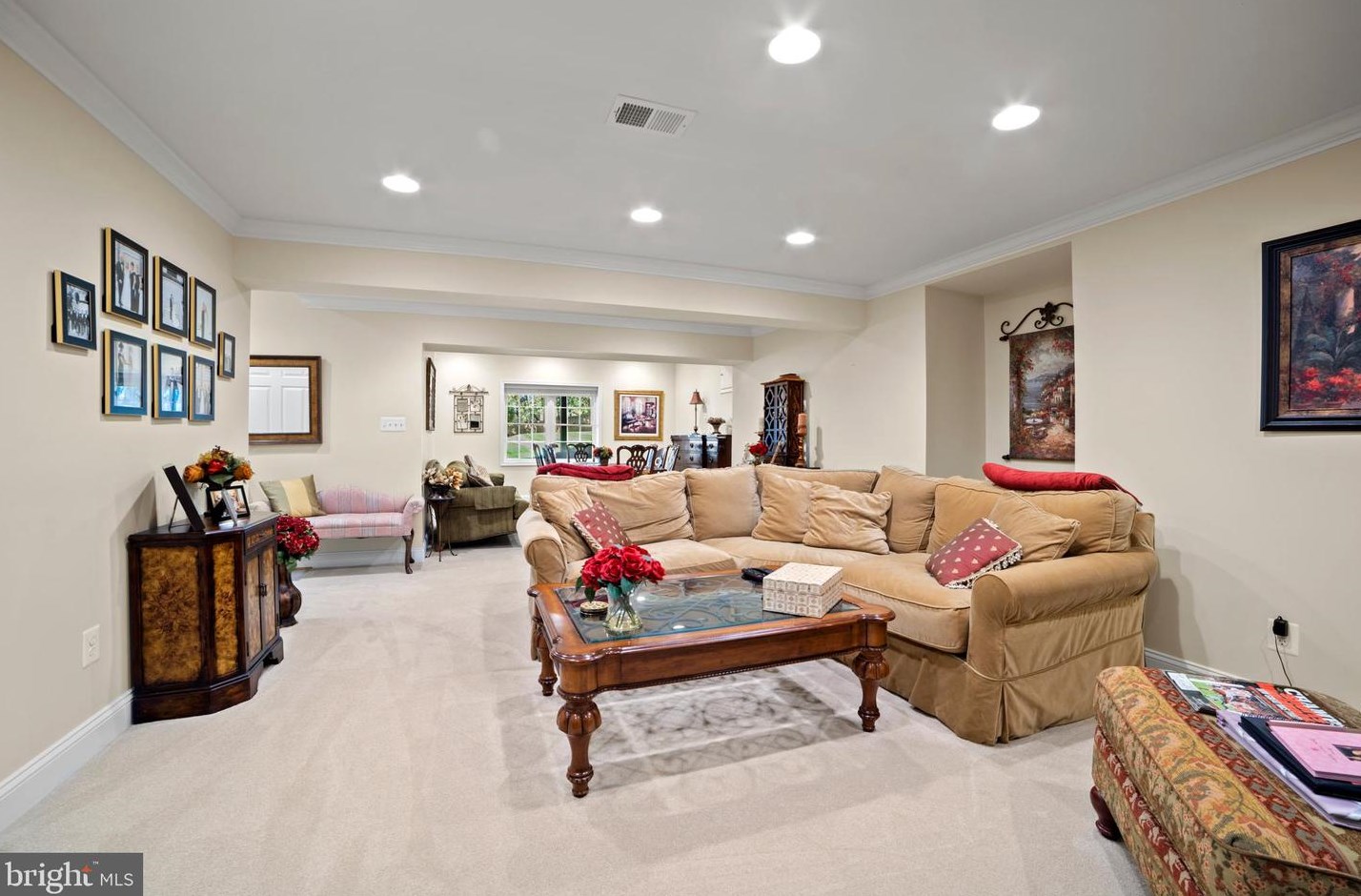 1292 Middleton Ct, Vienna, VA 22182