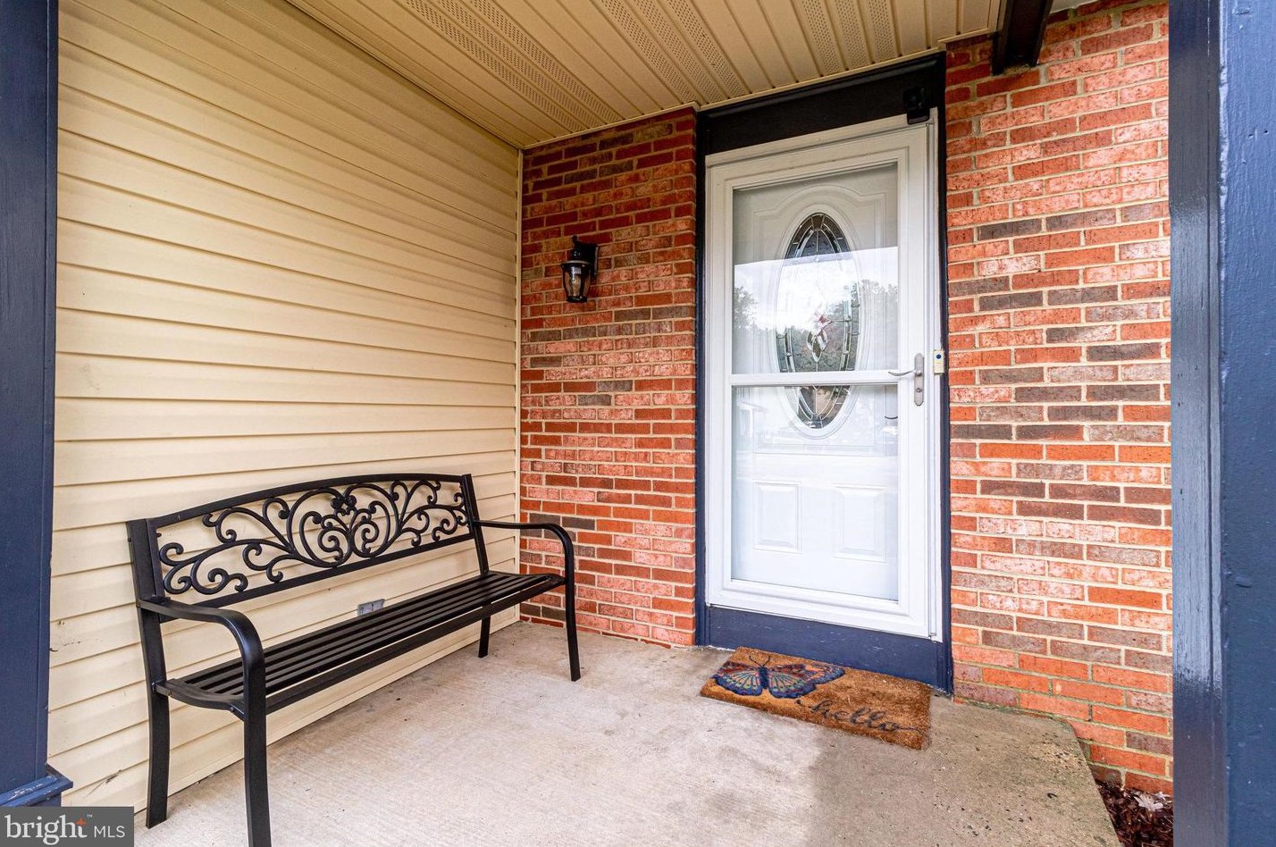 8492 Magic Tree Ct, Springfield, VA 22153