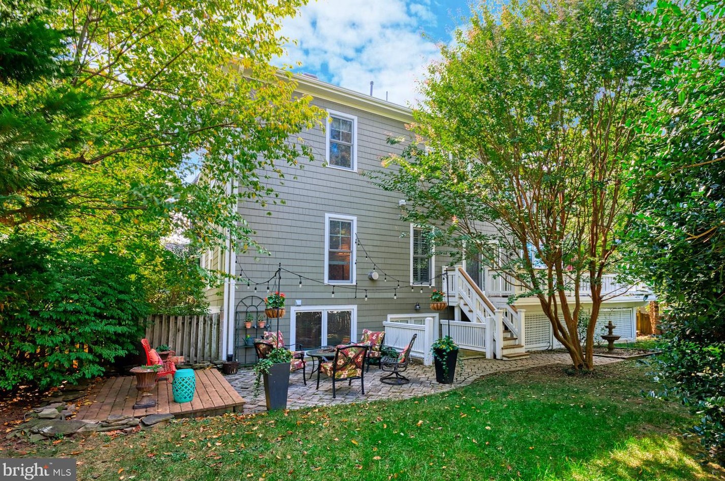 234 Moore Ave, Vienna VA 22180-5845 exterior