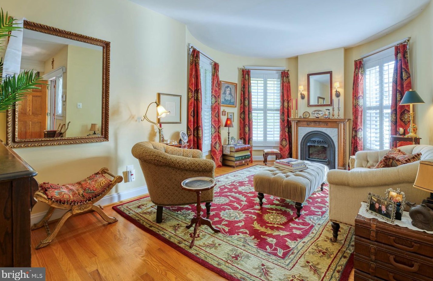 234 Moore Ave, Vienna VA 22180-5845 exterior