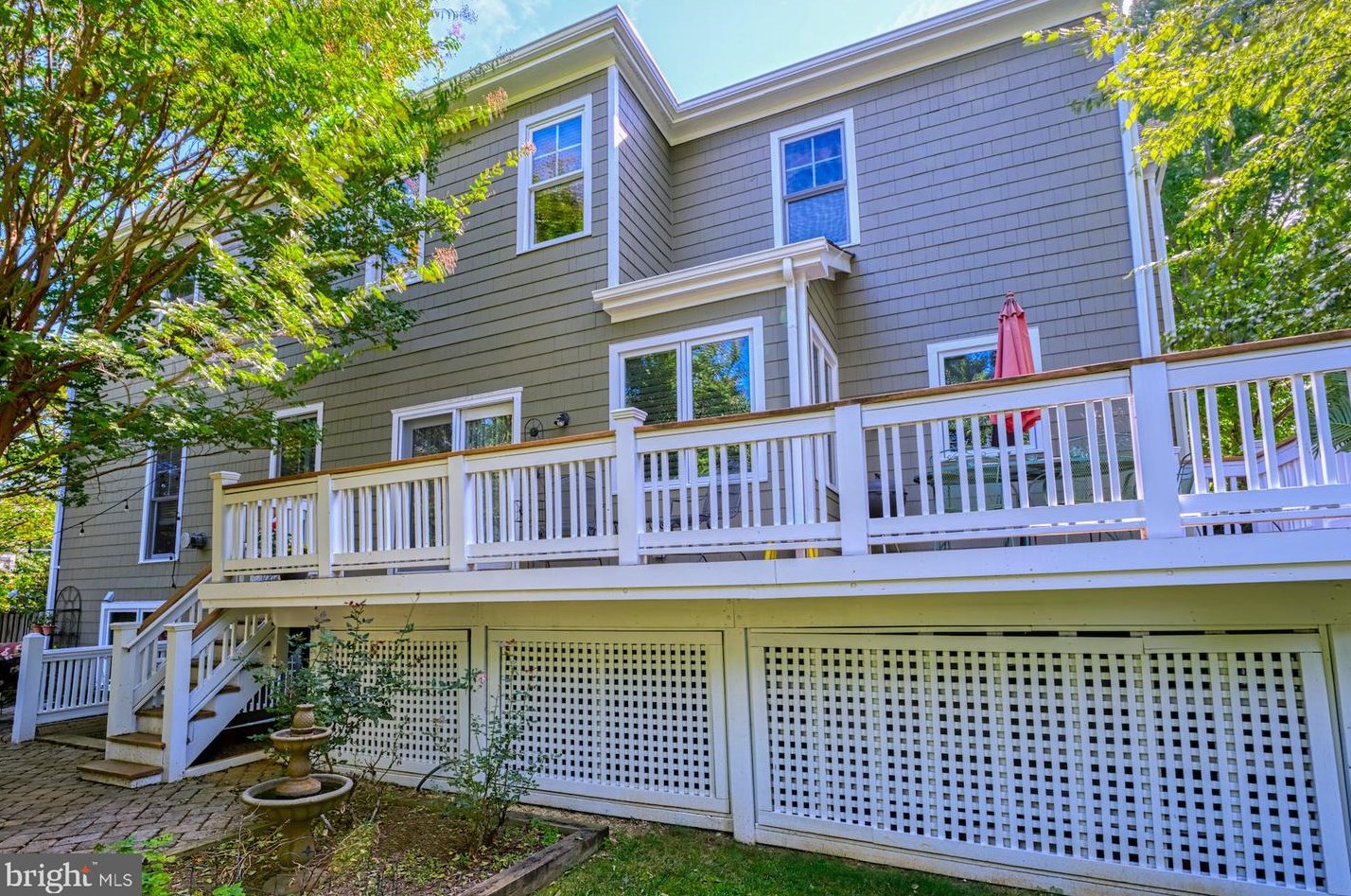 234 Moore Ave, Vienna VA 22180-5845 exterior