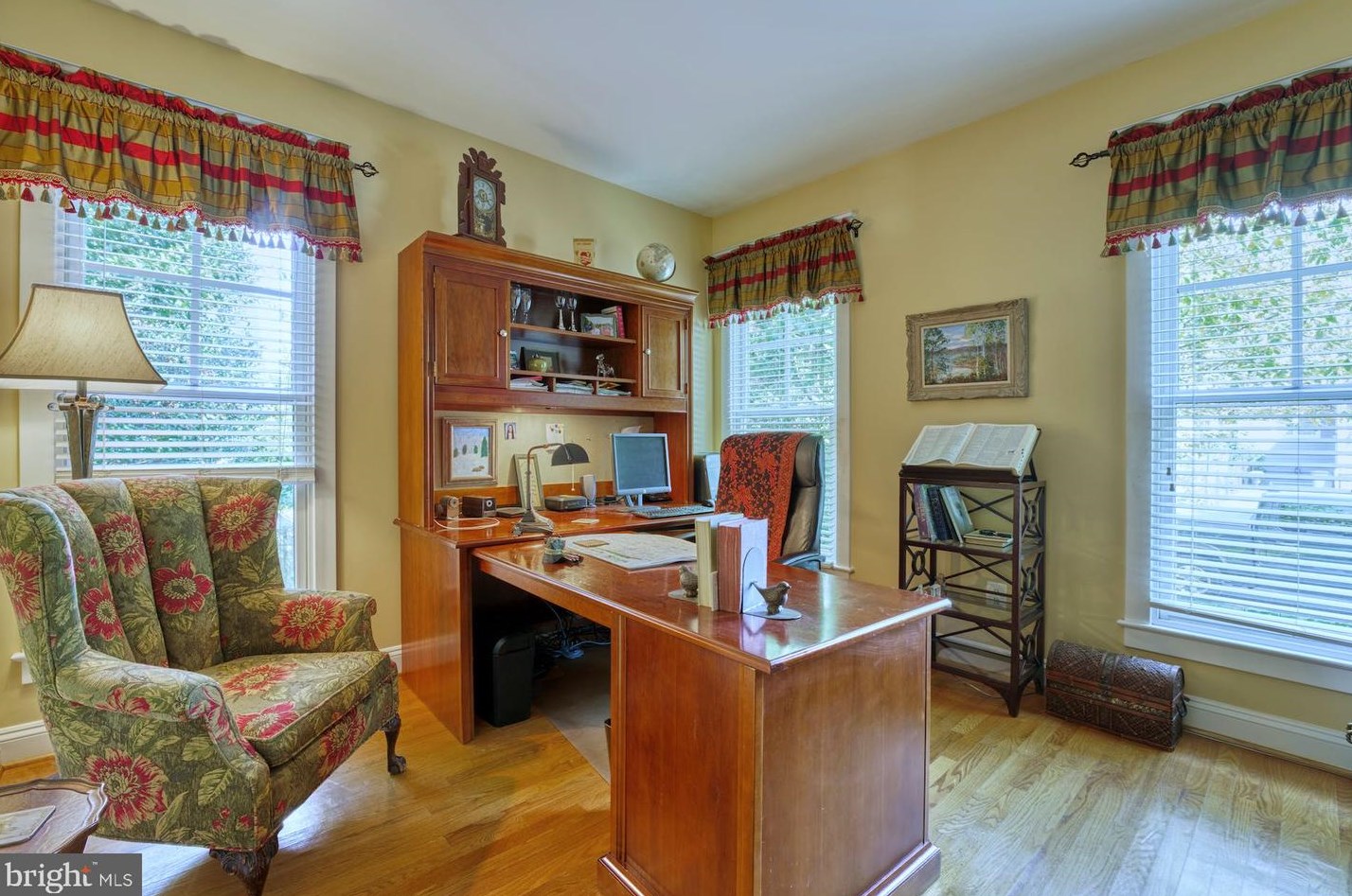 234 Moore Ave, Vienna VA 22180-5845 exterior